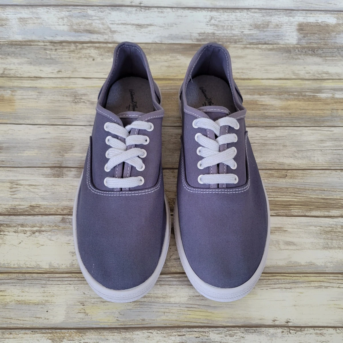 Style thread hotsell shoes