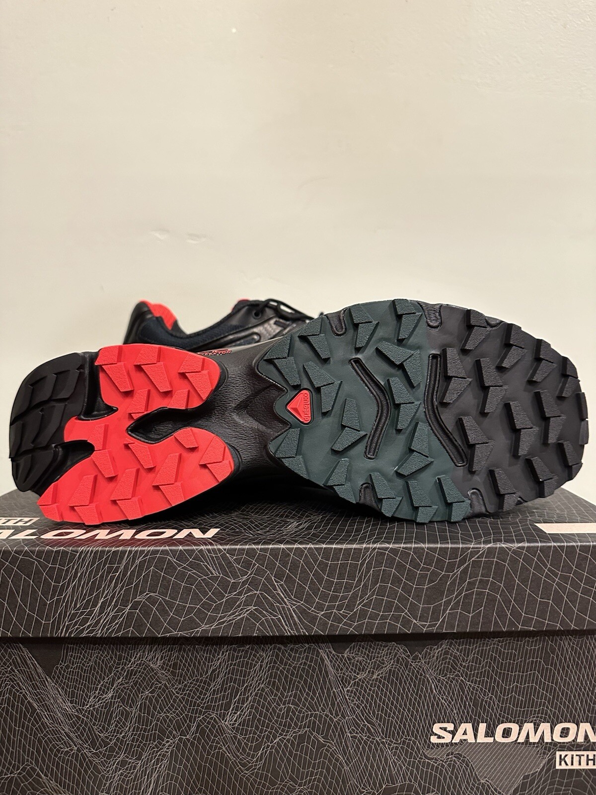 Kith for Salomon XT 4K uomo taglia 10 5 nero scarabeo rosso fuoco nuovo con scatola