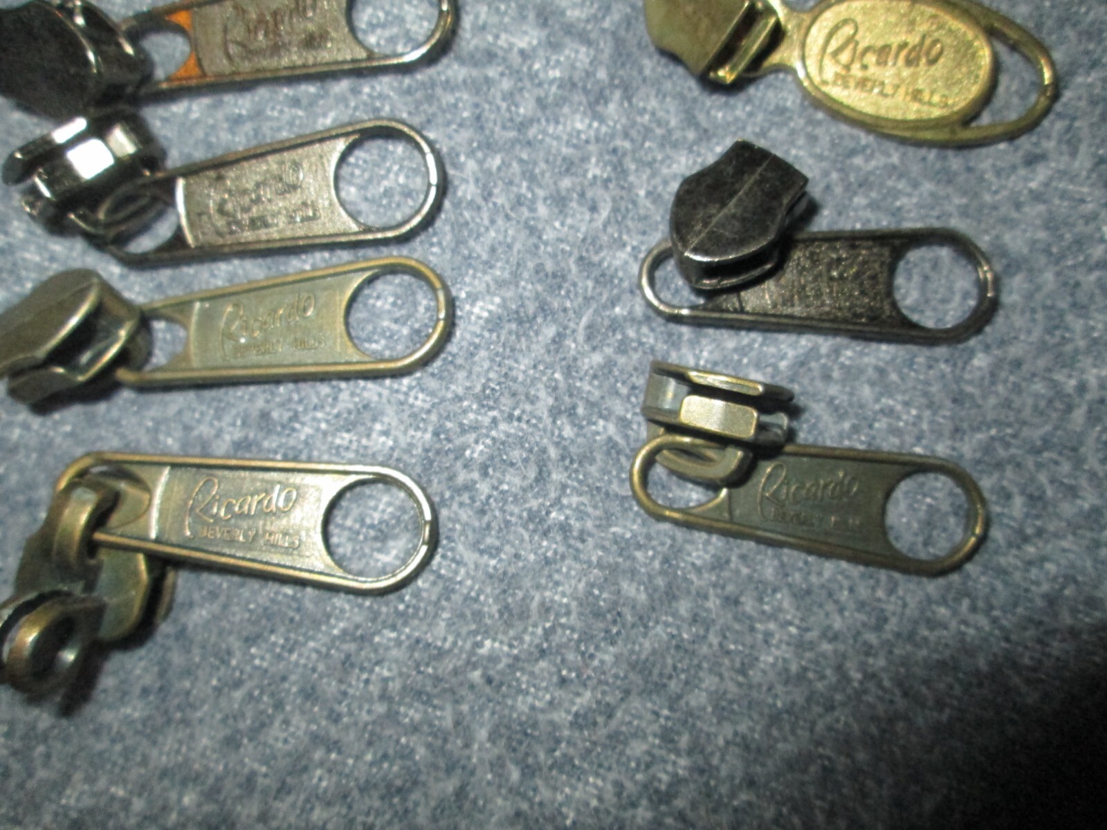 Lot of 10 Ricardo Beverly Hills Luggage Replacement Zipper Pulls eBay