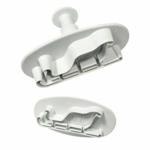 Formine e stampi bianchi per biscotti