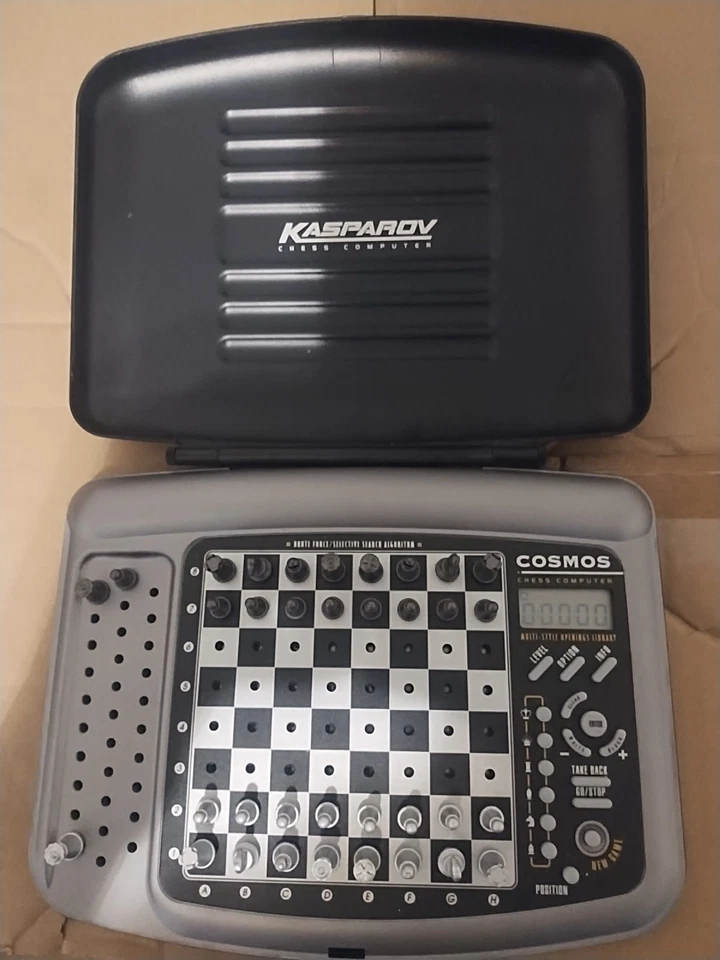 Saitek Kasparov Cosmos Chess Computer Signed Rare Vintage - Electronic Game - Image 2 of 4