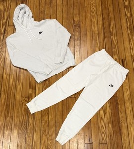 sweat suits nike women