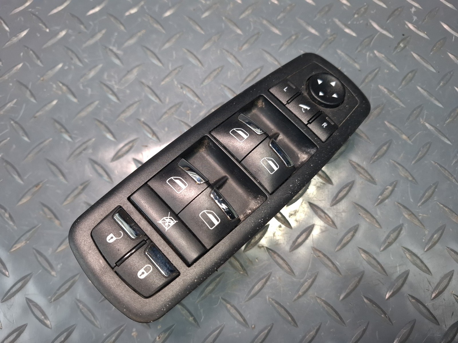 Maserati Levante 2017-2020 Front Left Switch
