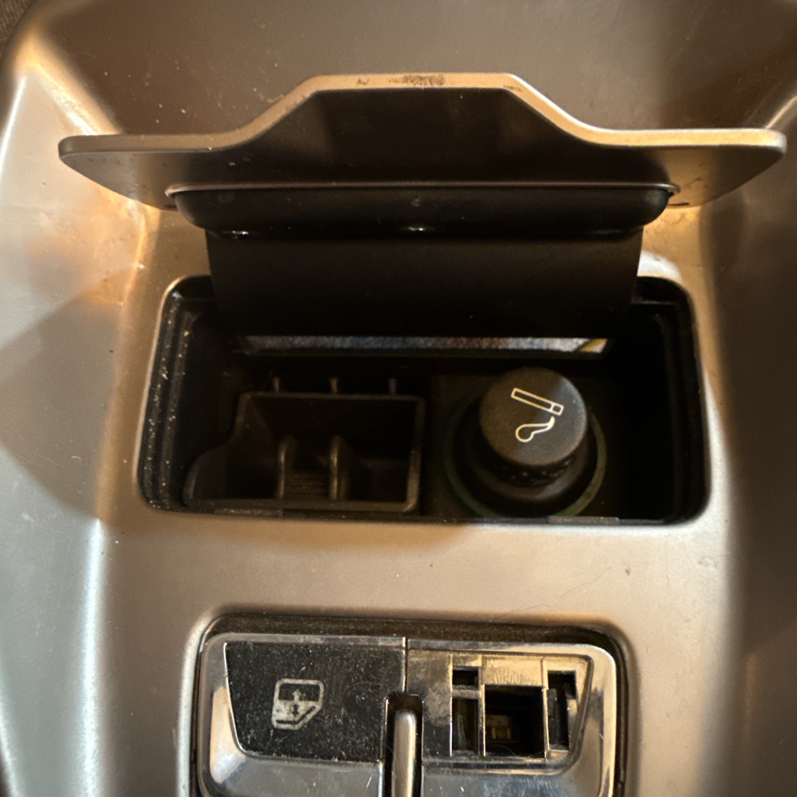2009 - 2014 FERRARI CALIFORNIA CENTER CONSOLE BUTTON SWITCH ASSEMBLY OEM +NOTE