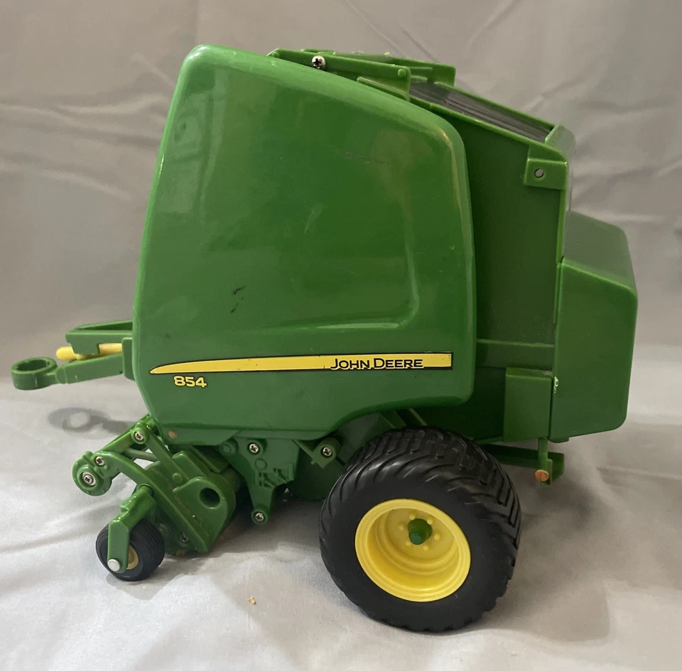 Empacadora de heno redonda John Deere Big Farm Series 854 1:16 ERTL juguete agrícola EDICIÓN BRITÁNICA. Foto 4 de 4