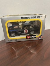 Bburago Mercedes- Benz 300 SL Black 1:24 Scale cod. 0132