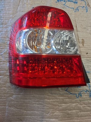 2004 - 2007 Toyota Highlander hybrid   Tail Light Stop Lamp 81561-48090 LH DRIVE