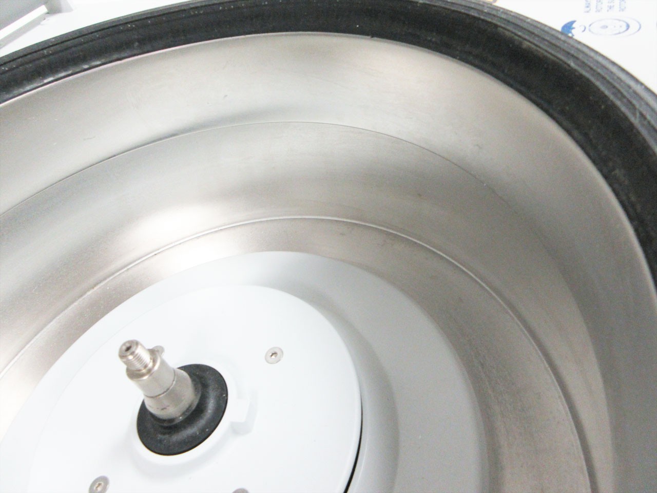 EPPENDORF 5430 BENCHTOP CENTRIFUGE & A-2-MTP ROTOR WINDSHIELD MTP PLATES