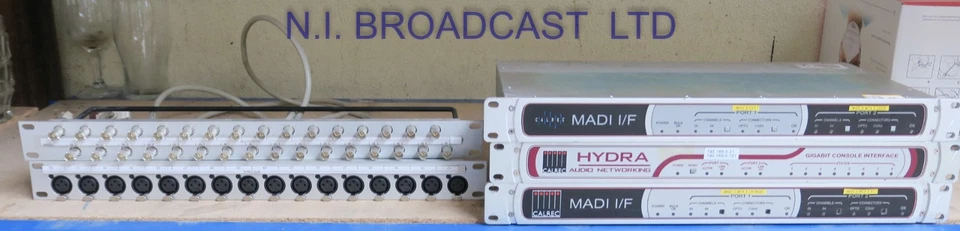 Mezclador de sonido de audio digital/analógico Calrec Sigma bluefin dolby + cables Foto 3 de 4