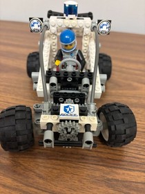 LEGO TECHNIC: Coastal Cop Buggy (8230) with figure and instructions