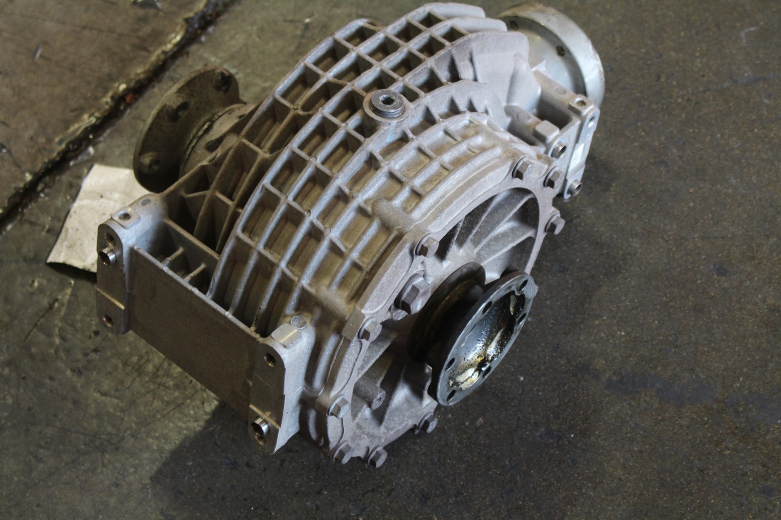 Maserati Granturismo, Rear Differential, Used, P/N 270982