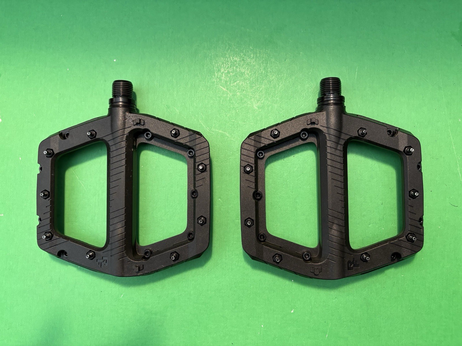 Race Face Chester Composite Platform Pedals Large Black
