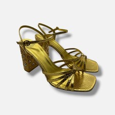 Sandalia dorada para mujer Valentino Garavani en capas laminadas con cristales talla 40