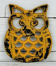 VTG Owl Cast Iron Footed Trivet Hot Plate Wall Art Rustic Cottage Appox 5.5"x5"