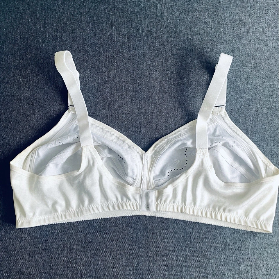 Sujetador de mujer Triumph 44C Doreen algodón blanco marfil hecho en Austria verdadero vintage Foto 2 de 4