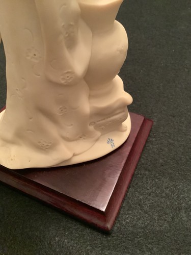 Guiseppe Armani “Oriental Lady with Vase” #403S - Picture 10 of 11