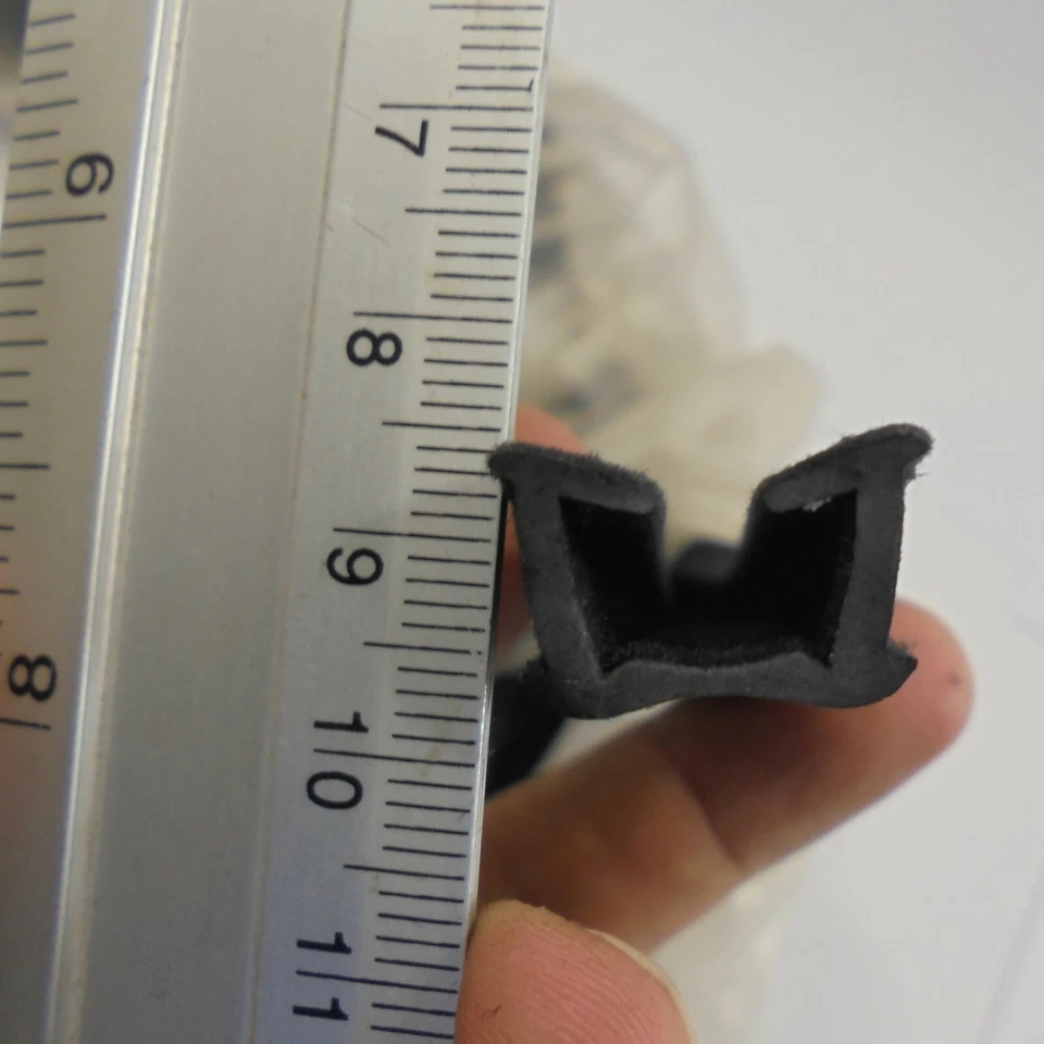 PARA CAMIONETA PICKUP PLYMOUTH ARROW D50 1979-1982 PUERTA CANAL DE VIDRIO FIELTRO SELLO DE FUNCIONAMIENTO Foto 3 de 4