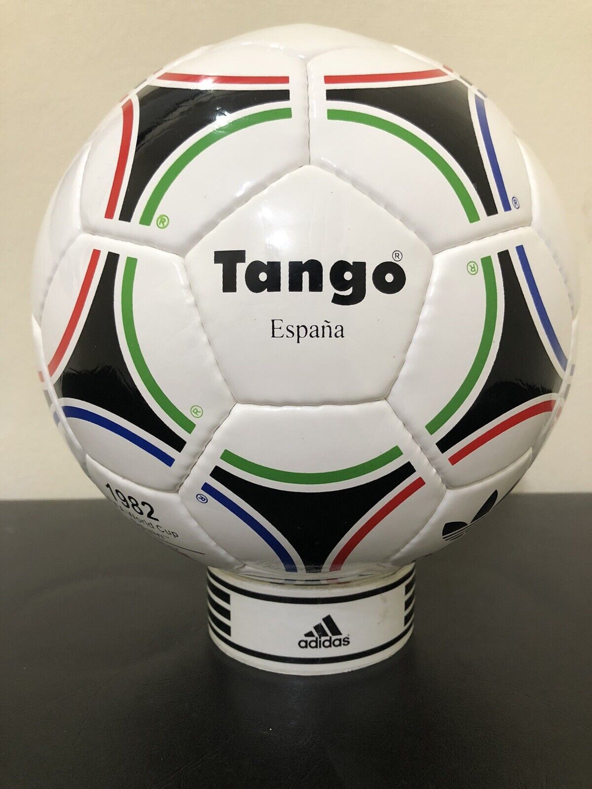 riega la flor barrera Th Adidas Tango España Copa Mundial 1982 España Invierno Talla 5 | eBay