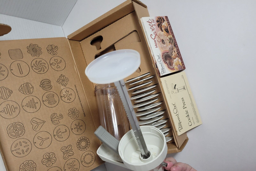 The Pampered Chef Biscottiera Pressa con 16 Dischi Beige #1525 Natale Vacanze Nuovo - Foto 6 di 15