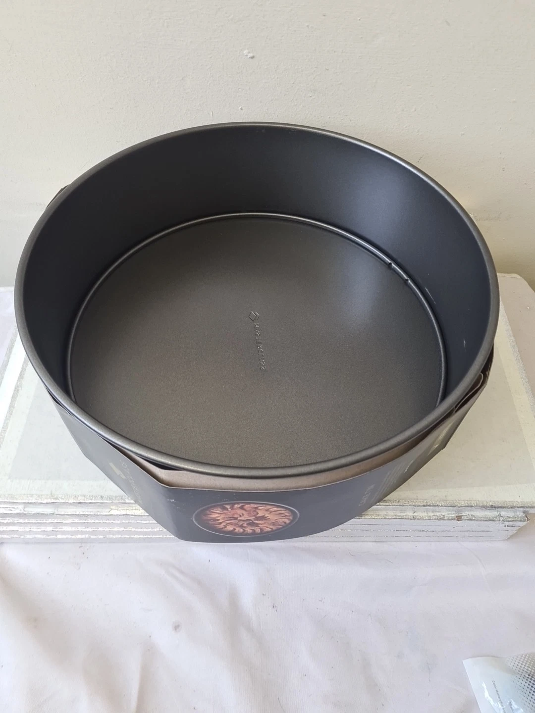 MasterClass Non-Stick Loose Base Deep Cake Pan Round 30cm (12")