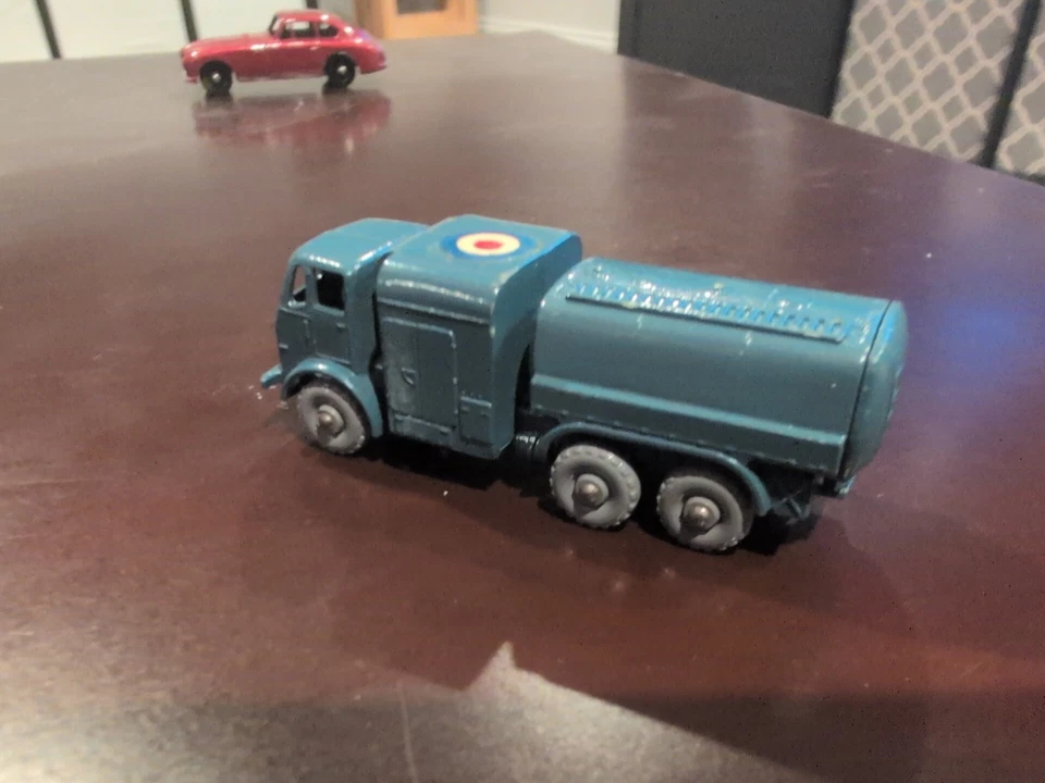 Matchbox/Lesney 73a; Leyland Hippo RAF 10 Ton Pressure Refueller; RAF Blue, GPW - Image 4 of 4