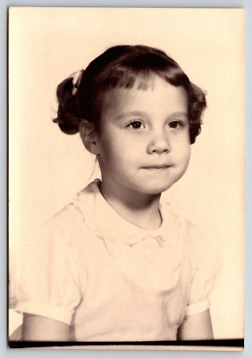 Original Vintage Antique Photo Cute Little Girl Dress Hair South Bend Indiana