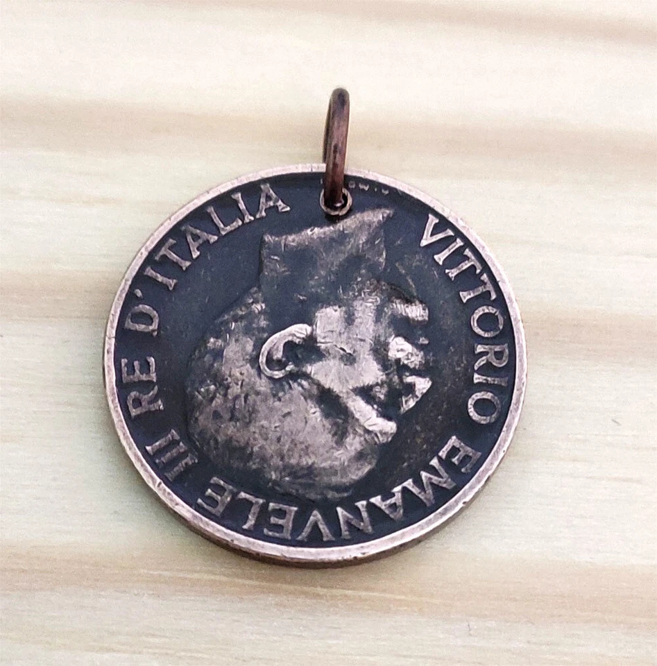 Colgante moneda abeja miel sobre flor, collar moneda abeja Italia vintage - (1920-1937) Foto 3 de 4