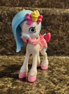 Shopkins Happy Stable Place Ponicakes Pony Horse Figure Petkins