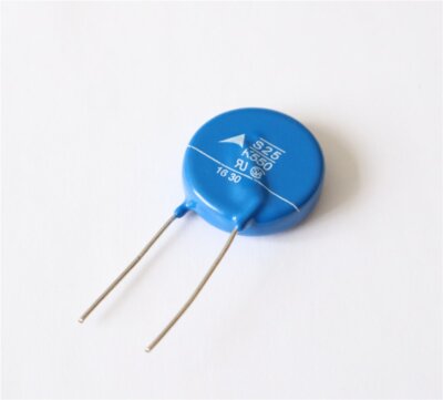 5 Stück EPCOS Varistor/ MOV - S25K550 - 550 V AC - Radial - NEU