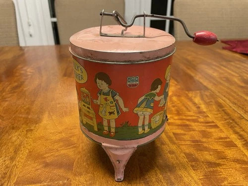 J. Chein & Company "Dolly's Washer" tin lithograph toy washing machine