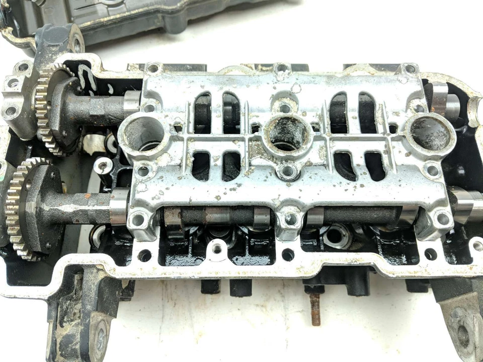 Culata motor Triumph Tiger 1050 08 Foto 4 de 4