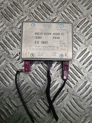 Audi A6 S6 C6 4F 2006 Antennenverstärker Signalverstärker 8E0035456C DRA19222