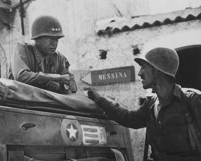 LIEUTENANT COLONEL LYLE BERNA RD PATTON BROLO 1943 8X10 PHOTO
