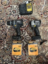 DEWALT DCF85M 20V Brushless Drill and Impact Screwdriver 2 Battery + Charger