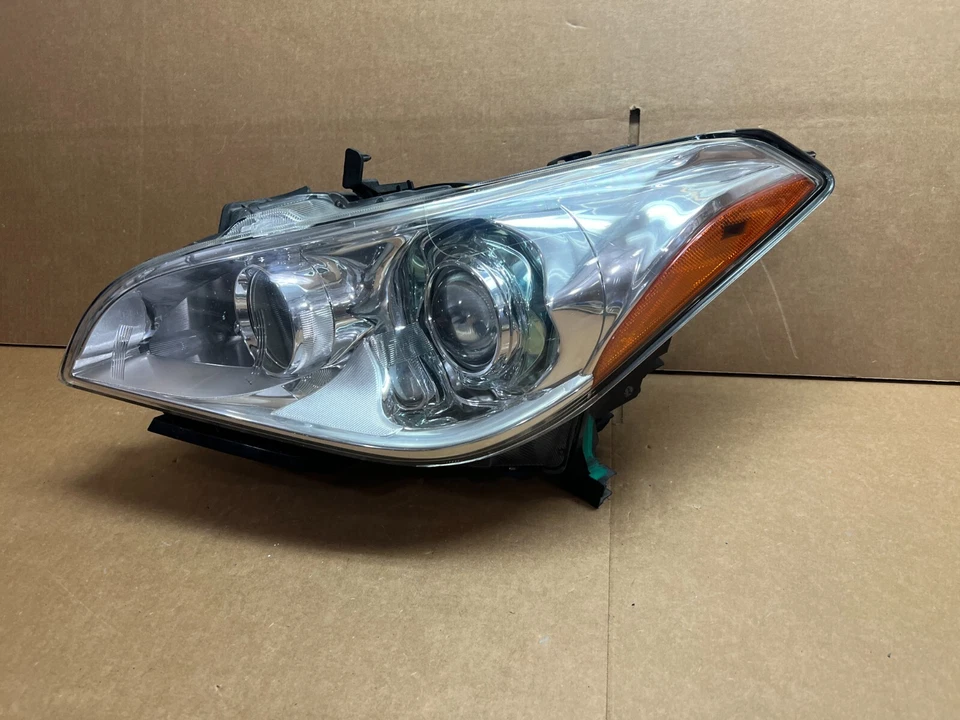 原始设备制造商 2011 2012 年 2013 年 INFINITI M37 M56 XENON HEADLIGHT CHROME 非 AFS 左 LH 很好 — 第 4/4 张图片
