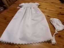 CHRISTENING BAPTISM GOWN-6-9 MONTHS-POLYESTER-LACE-SEQUINS-PEARLS