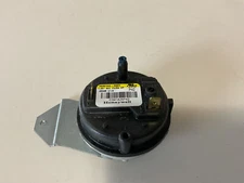 OEM TRANE AMERICAN STANDARD C341825P42 1.25WC PRESSURE SWITCH IS20144-3331
