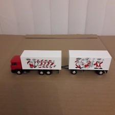 Herpa 1:87 Scale Plastic MAN Truck & Drawbar Trailer - Christmas