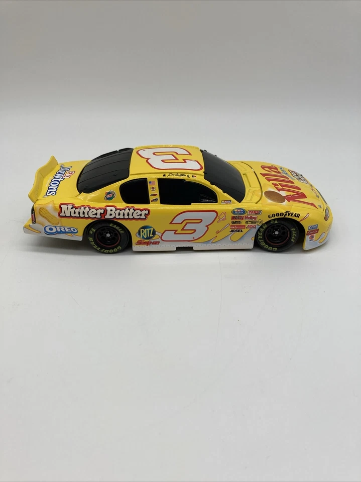 2002 Dale Earnhardt Jr  1:24 scale Nilla wafers die cast by action - Image 3 of 4