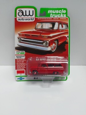 Auto World 1:64 Maßstab Muskel Lkws 1966 Chevy Suburban Rot- Geöffnet Plastik
