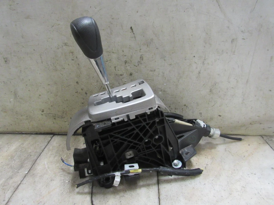 Toyota Corolla 2011 palanca de cambios de piso Foto 3 de 3