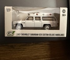 Greenlight First Responders 1983 Chevrolet Suburban Ambulance K20 plain white