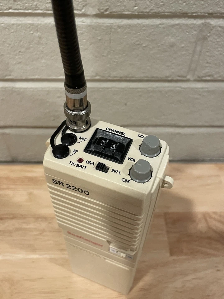 Sea Ranger VHF/FM Escáner de Mano Transceptor de Radio Marina SR2200 Sin Probar Foto 2 de 4