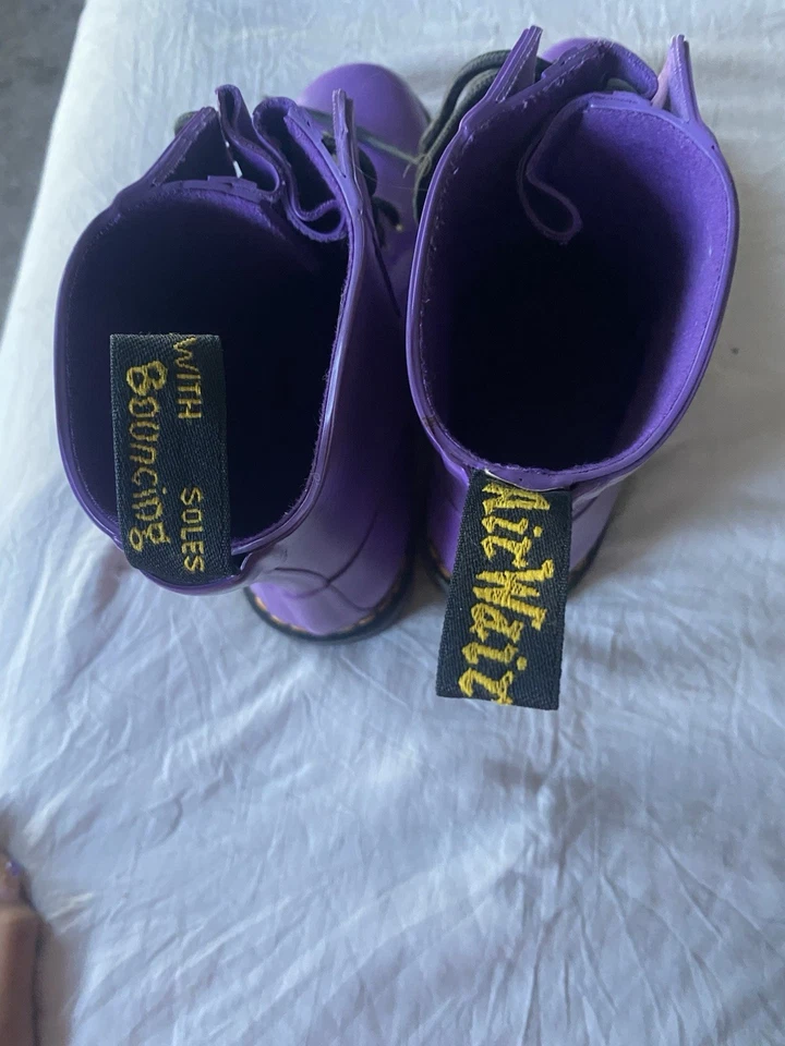 Botas de lluvia Dr. Martens Drench Rain Wellington para mujer púrpura talla 8 EE. UU. Foto 4 de 4