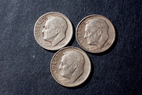 3  Roosevelt Dimes 90% Silver dated 1947S 1951S 1952S Good/VG Condition ROOS 058
