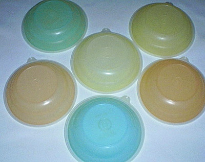 Set of (6) Pastel color  TUPPERWARE Cereal Bowls #155 with Sheer 'C' Seals #227