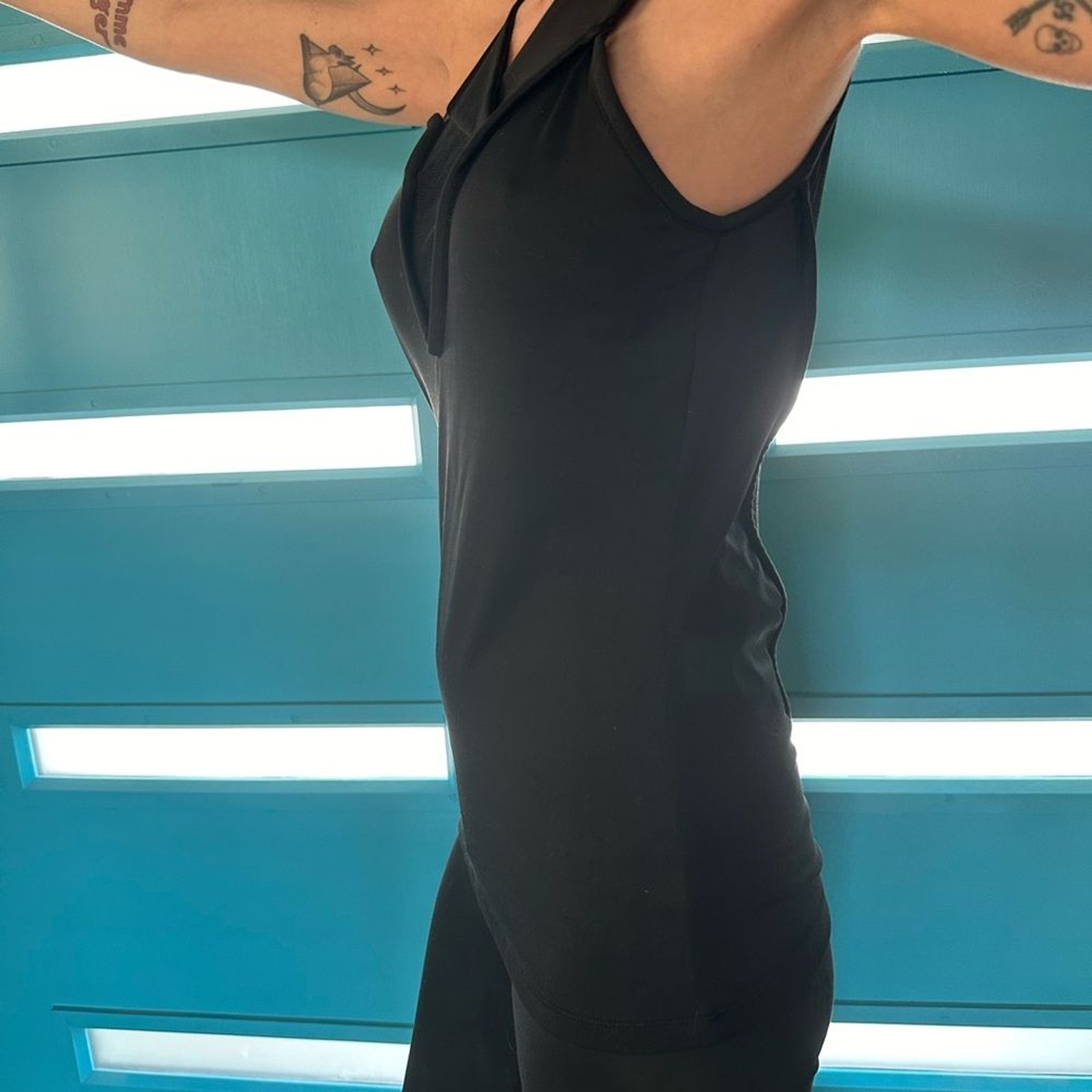 Black floating panel top small - image 5