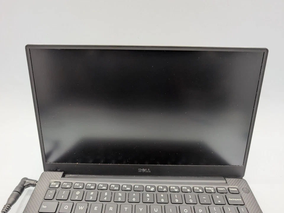 Dell XPS 13 9360 Intel Core i5-7200U 2.50GHz 8GB RAM 13.3” Display Screen Laptop Foto 2 de 4