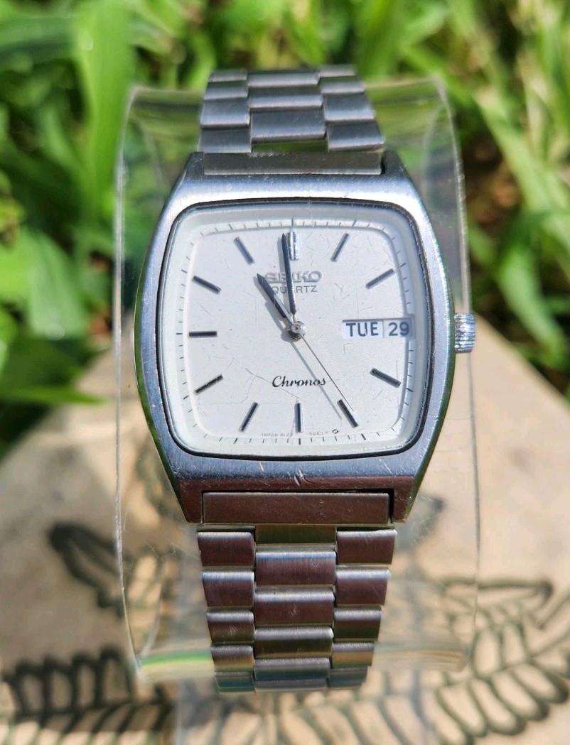 8123-5240 Vtg RARE Chronos Watch 32mm Silver Tone Men's NICE!!! Day/Date Seiko - vintagewatches.pk