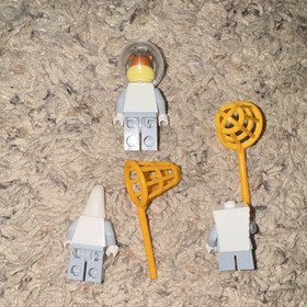 LEGO Set 3831 Figures (BOB013 Patrick, BOB012 Sandy Cheeks, BOB014 SpongeBob) 
